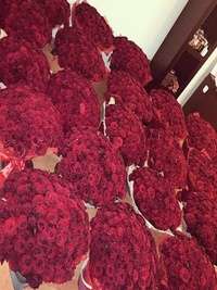 Букет цветов "Незабываемые эмоции" из 10 000 роз