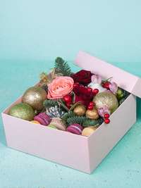 Box with flowers "New Year's"