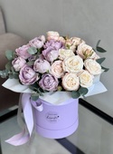 фото Box with spray rose