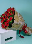 Букет цветов из 19 кустовых роз