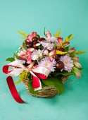 Поделитесь впечатлением Коробочка с цветами и макарунами "Сладость"