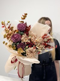 Autumn bouquet of varietal chrysanthemums