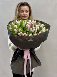 Bouquet of 101 pink tulips